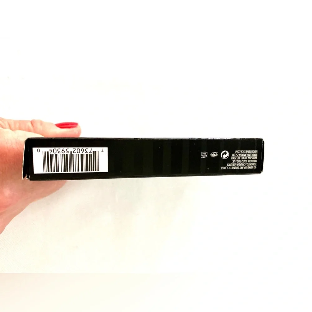 MAC Stack Superstack Mega Brush Mascara Black 12ml *NEW & BOXED* made in Canada